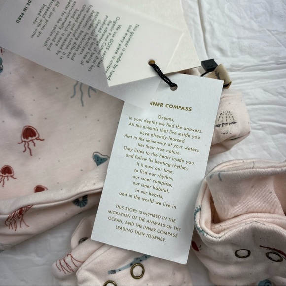 New Red Caribou & Rabbit Ladders Baby Accessories, Gifts, Booties, Beanie - Picture 5 of 11